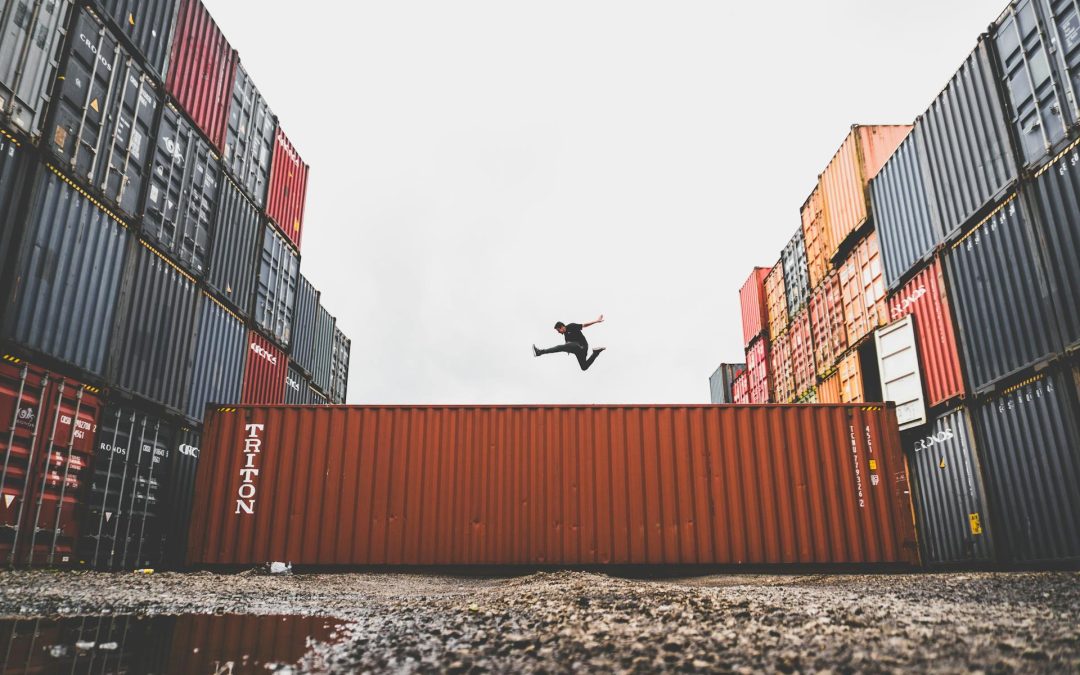 Buying vs Renting Shipping Containers: What’s Best for Your Business?